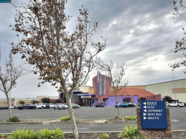 Mall nearby