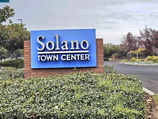 Mall nearby