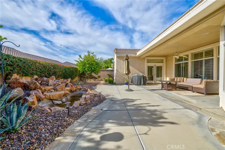 Private yard. South facing.