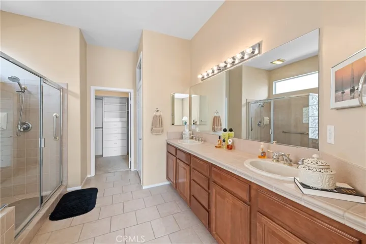 Master bathroom. Double vanities. Walk-in shower. Separate tub.