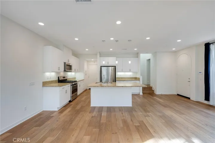 18 Prominence, Lake Forest, California 92630