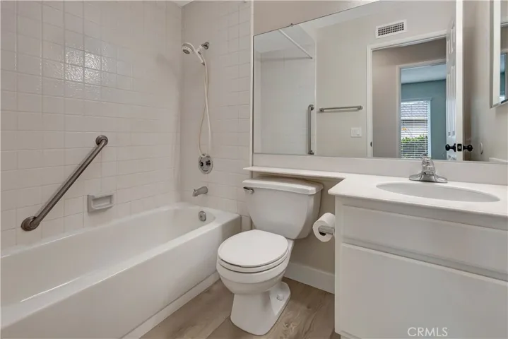 Bathroom #2
