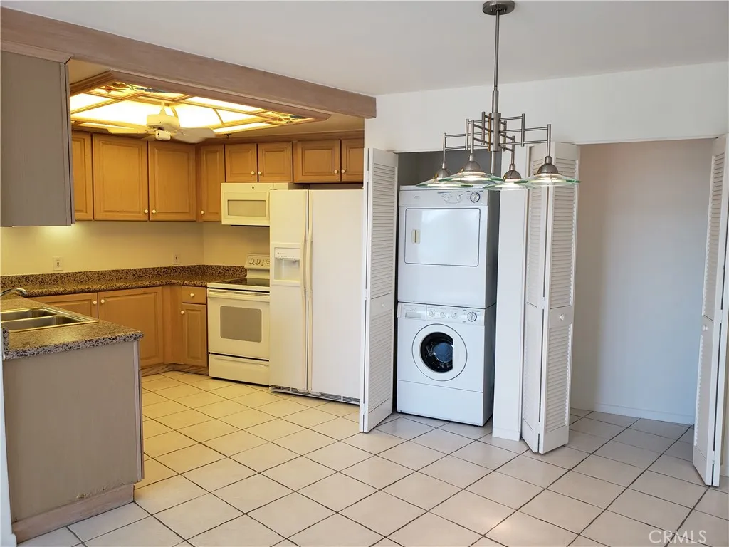 625 Esplanade Unit 4, Redondo Beach, California 90277 home-pic-9