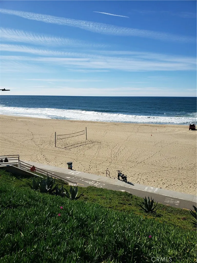 625 Esplanade Unit 4, Redondo Beach, California 90277 home-pic-30