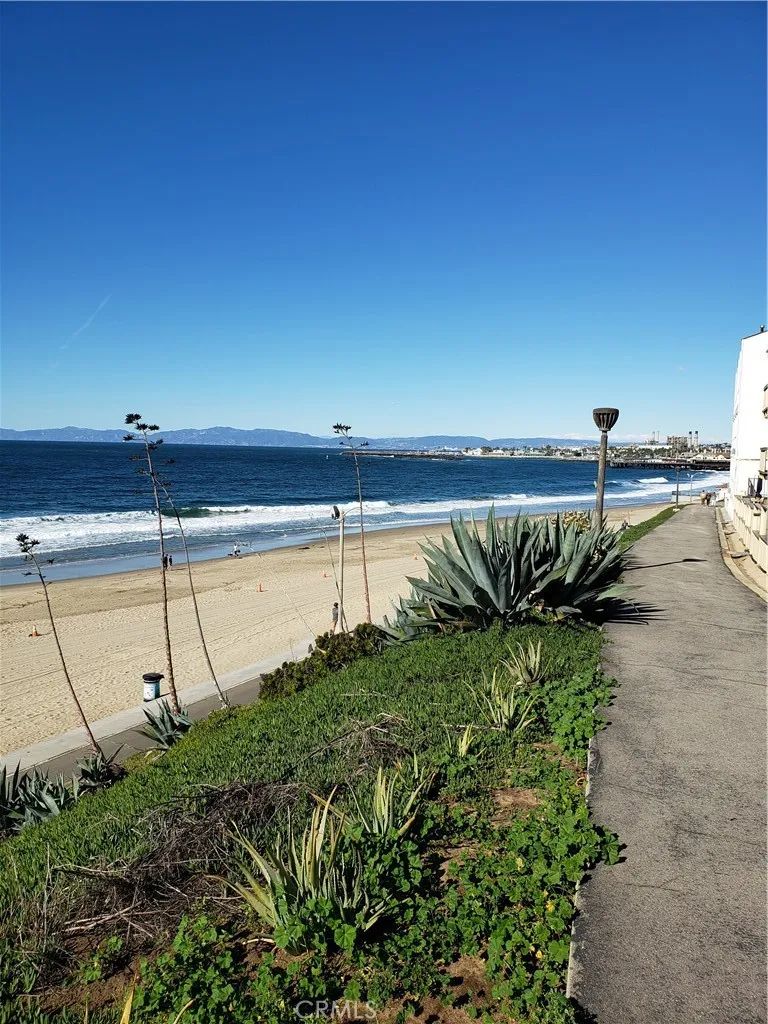 625 Esplanade 4, Redondo Beach, California 90277 home-pic-28
