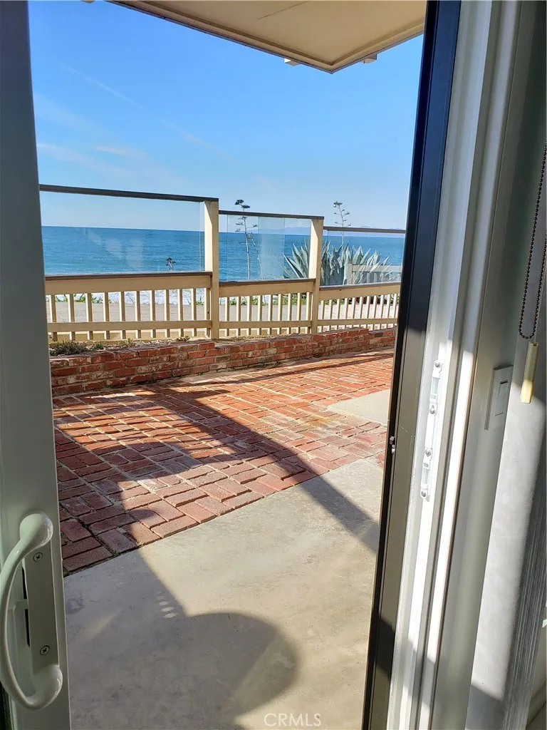 625 Esplanade Unit 4, Redondo Beach, California 90277 home-pic-22