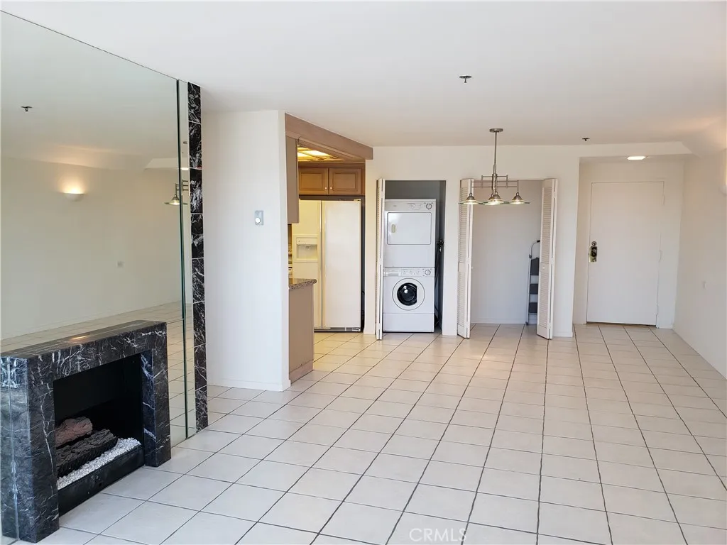625 Esplanade Unit 4, Redondo Beach, California 90277 home-pic-8