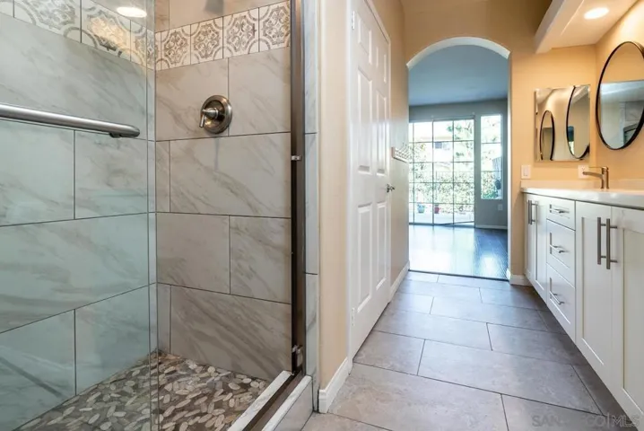 12080 Tivoli Park Row 4, San Diego, California 92128
