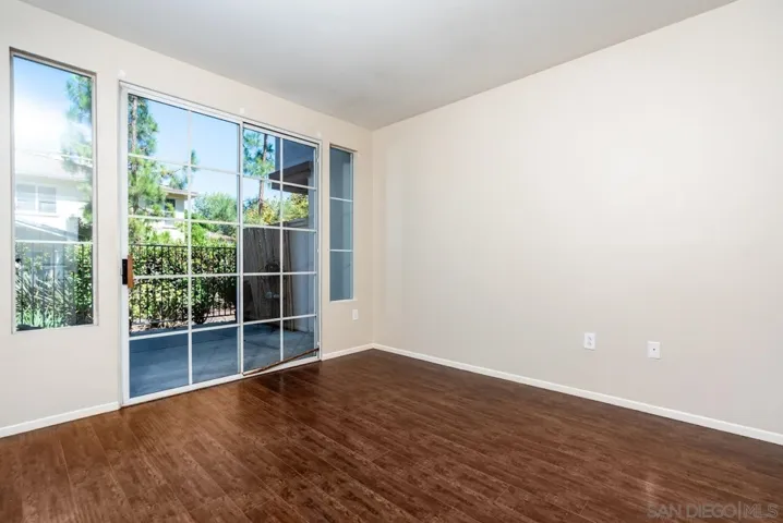 12080 Tivoli Park Row 4, San Diego, California 92128