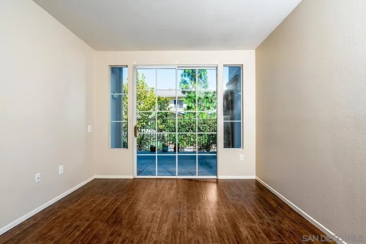 12080 Tivoli Park Row 4, San Diego, California 92128