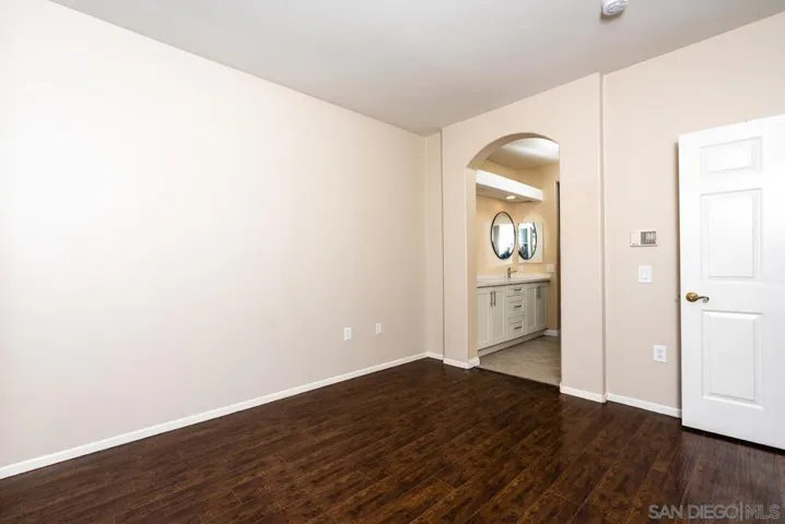 12080 Tivoli Park Row 4, San Diego, California 92128