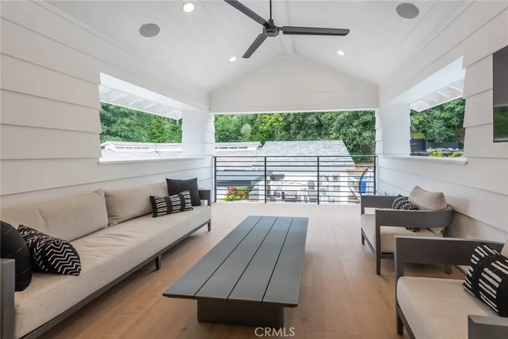 24328 Bridle Trail Road, Hidden Hills, California 91302