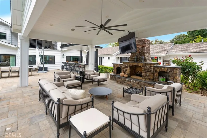 24328 Bridle Trail Road, Hidden Hills, California 91302