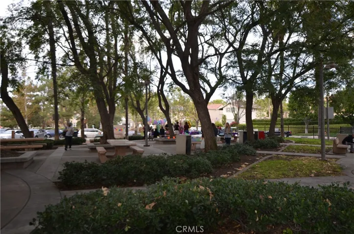Park next door has a picnic area
