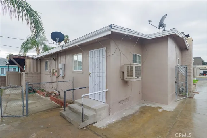 1633 N Lugo Avenue, San Bernardino, California 92404
