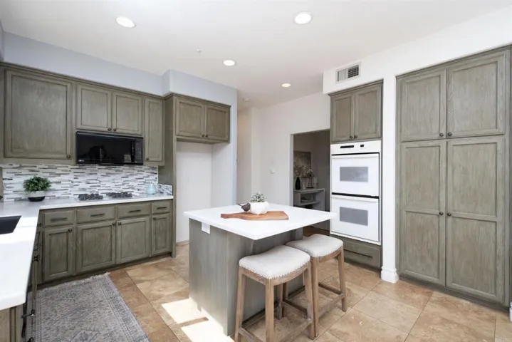 24745 Pappas Road, Ramona, California 92065