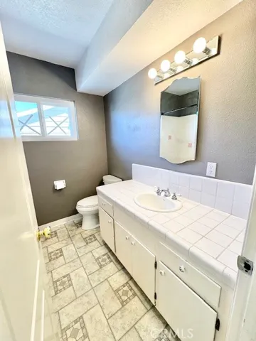 614 Lancer Lane, Corona, California 92879