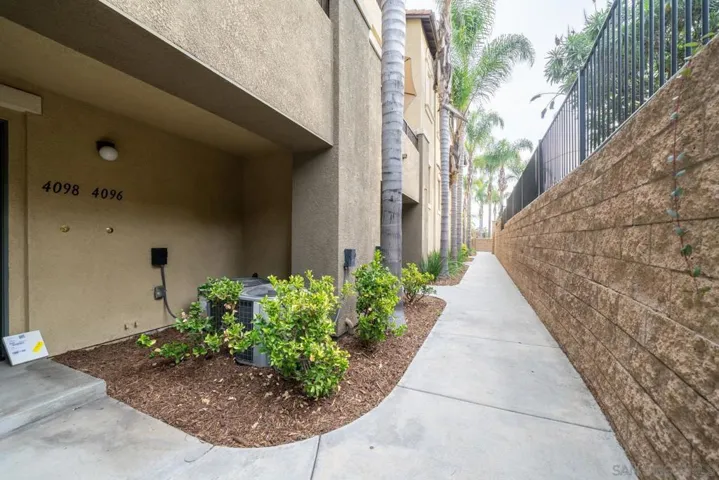 4096 Union Square Ln, San Diego, California 92105