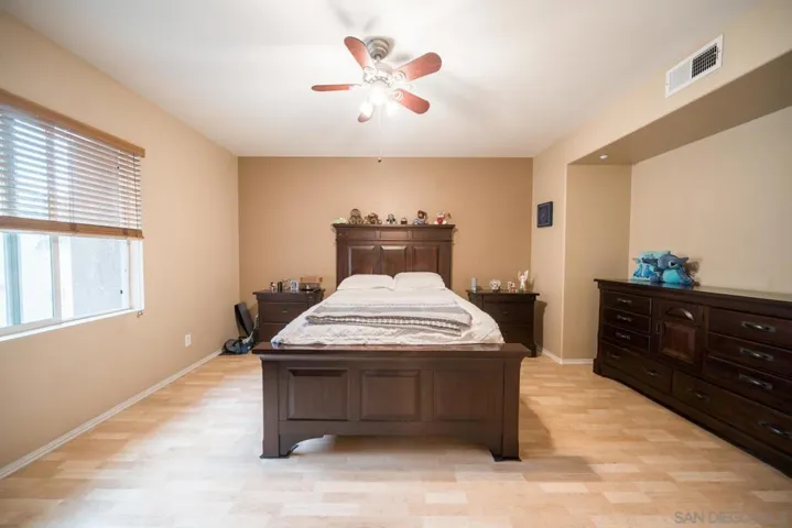 4096 Union Square Ln, San Diego, California 92105