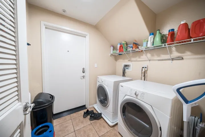 4096 Union Square Ln, San Diego, California 92105