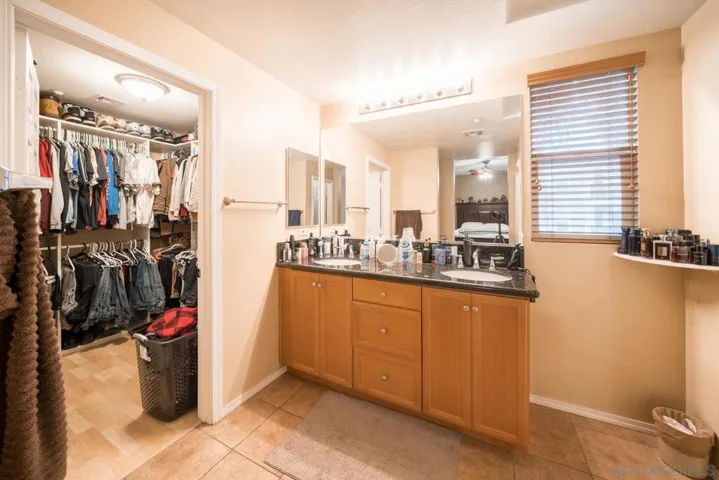4096 Union Square Ln, San Diego, California 92105