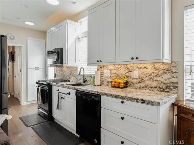 A good look at this custom kitchen.