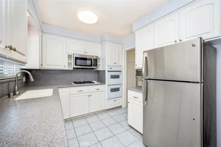 10644 Avonbury Avenue, Whittier, California 90603