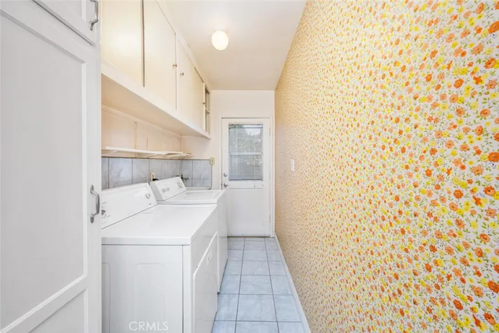 Indoor Laundry Room