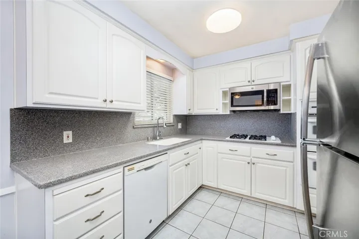 10644 Avonbury Avenue, Whittier, California 90603