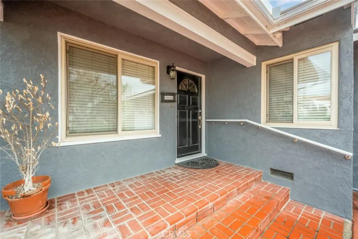 10644 Avonbury Avenue, Whittier, California 90603