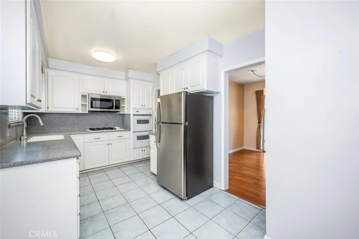 10644 Avonbury Avenue, Whittier, California 90603