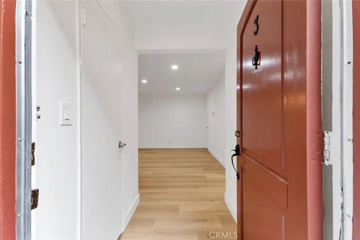 20159 Cohasset Street 3, Winnetka, California 91306