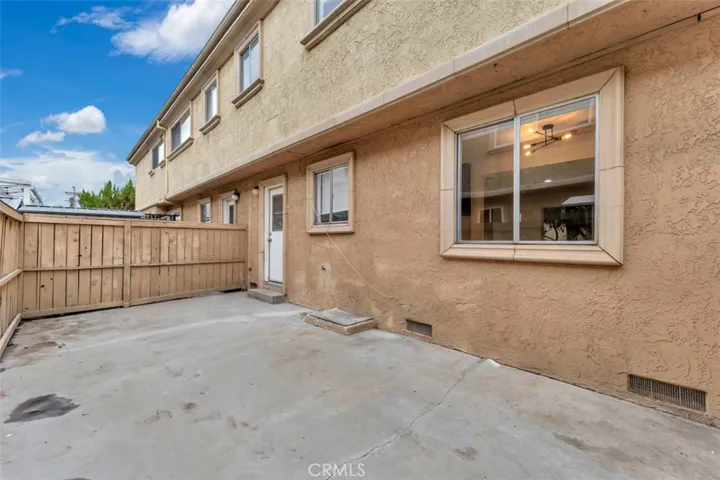 20159 Cohasset Street 3, Winnetka, California 91306