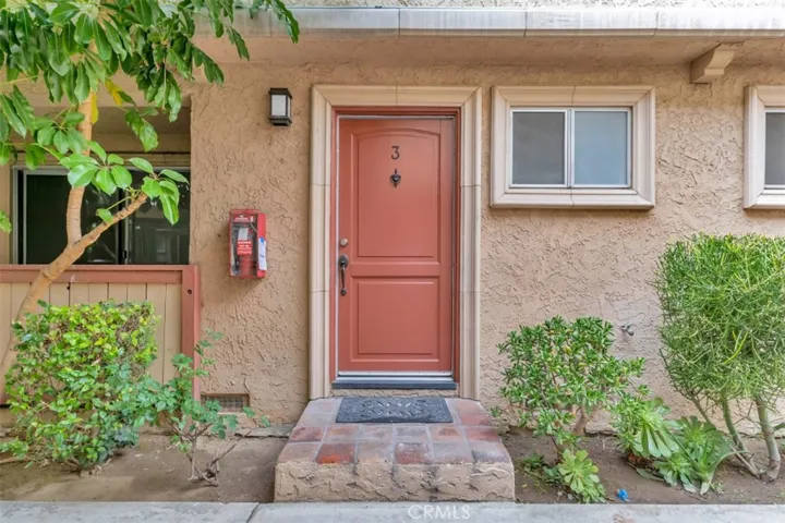 20159 Cohasset Street 3, Winnetka, California 91306