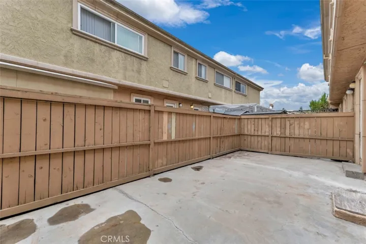 20159 Cohasset Street 3, Winnetka, California 91306