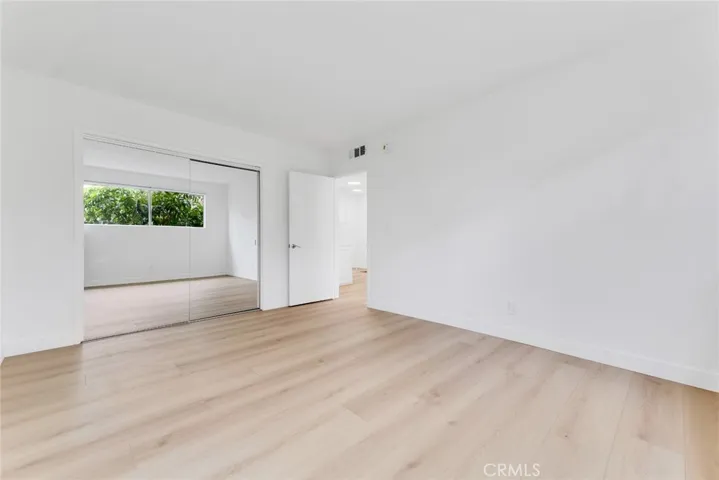 20159 Cohasset Street 3, Winnetka, California 91306