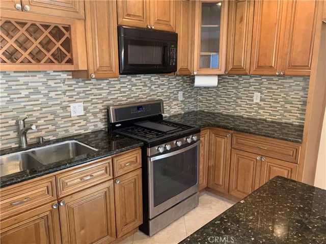 8541 Orinda Circle, Huntington Beach, California 92647