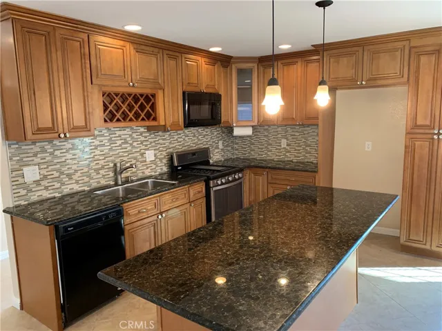 8541 Orinda Circle, Huntington Beach, California 92647