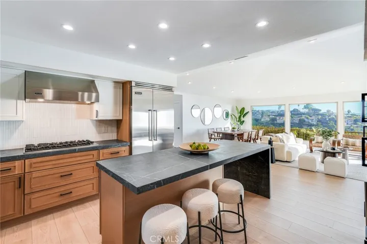 1593 Tahiti Avenue, Laguna Beach, California 92651