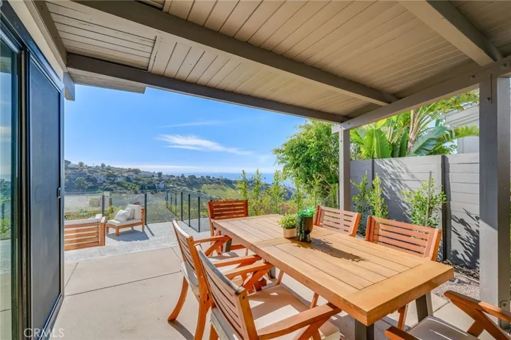 1593 Tahiti Avenue, Laguna Beach, California 92651