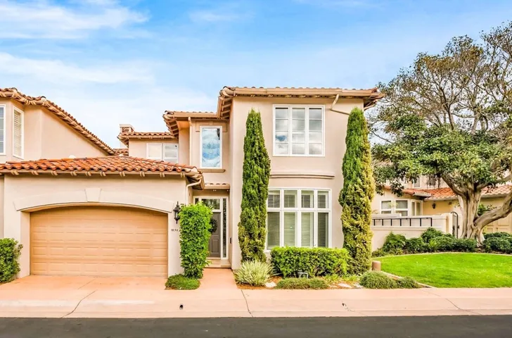 9629 Claiborne Sq, La Jolla, California 92037