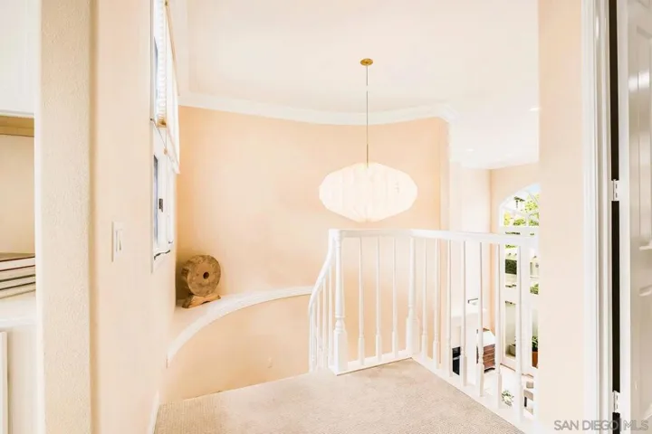 9629 Claiborne Sq, La Jolla, California 92037