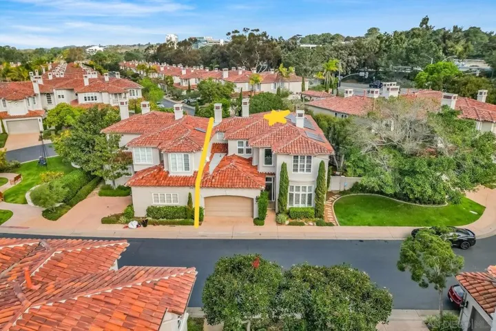 9629 Claiborne Sq, La Jolla, California 92037