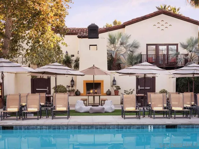 9629 Claiborne Sq, La Jolla, California 92037