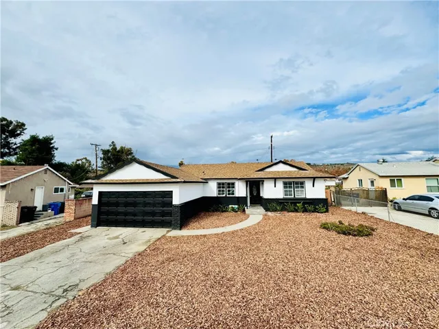 2707 Lyndale Avenue, Pomona, California 91768