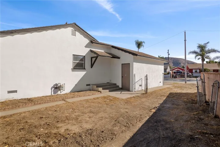 2707 Lyndale Avenue, Pomona, California 91768