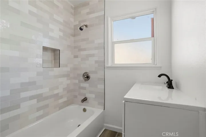 2707 Lyndale Avenue, Pomona, California 91768