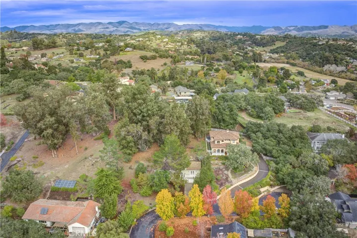 299 Canyon Way, Arroyo Grande, California 93420