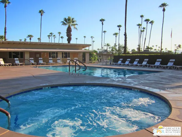 221 Safari Street, Palm Springs, California 92264
