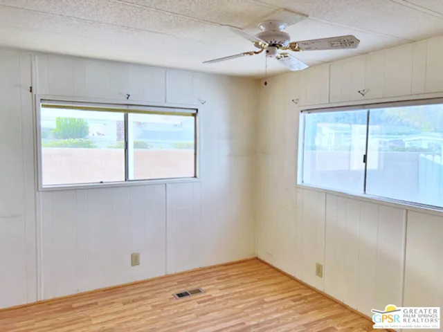 221 Safari Street, Palm Springs, California 92264